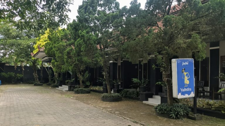 PXL_20251011_071123249.MP~2