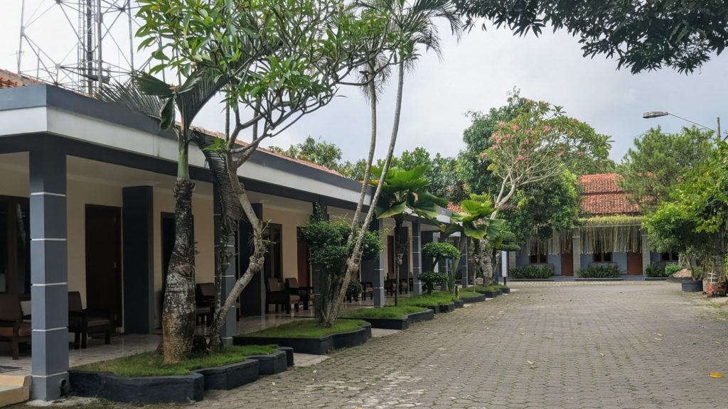 PXL_20251011_071414622.MP~2